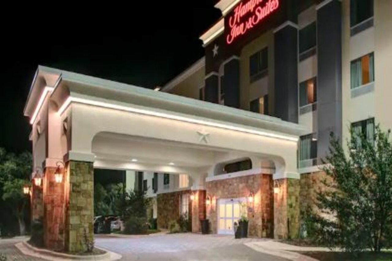 Hampton Inn & Suites Берні Екстер'єр фото