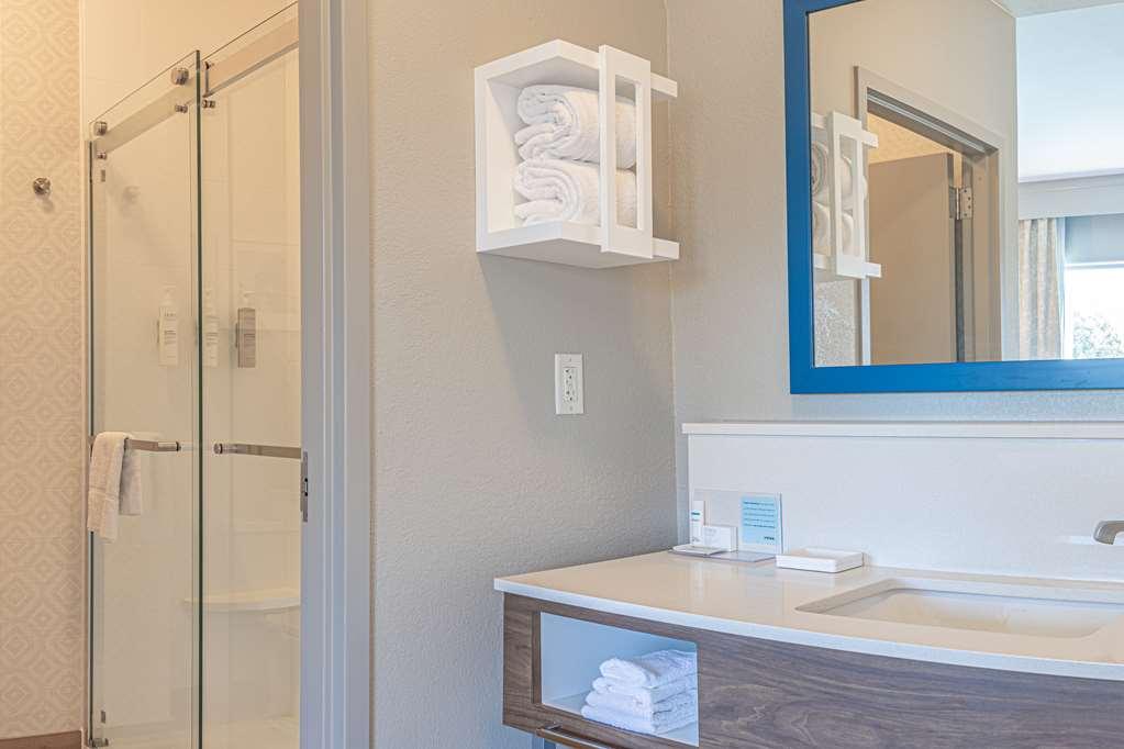 Hampton Inn & Suites Берні Номер фото